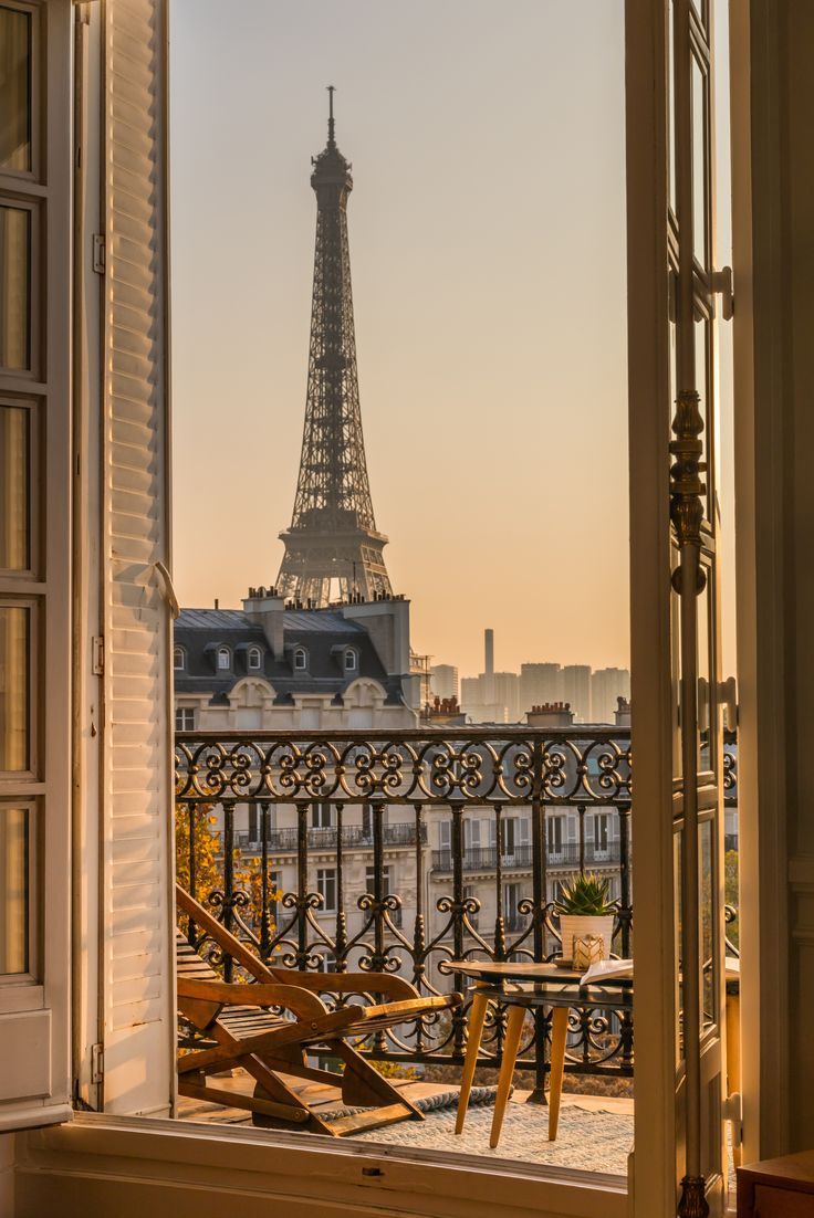 Paris Eiffel Tower View